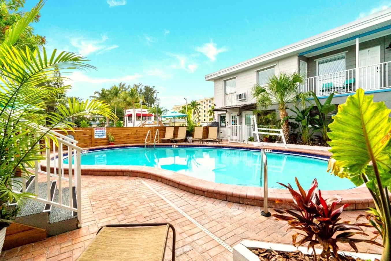 Boutique Beach Retreat St. Pete Beach Buitenkant foto